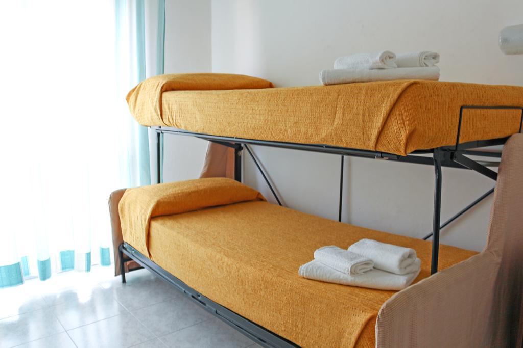 Hotel Buda ベラーリア・イジェア・マリーナ 部屋 写真